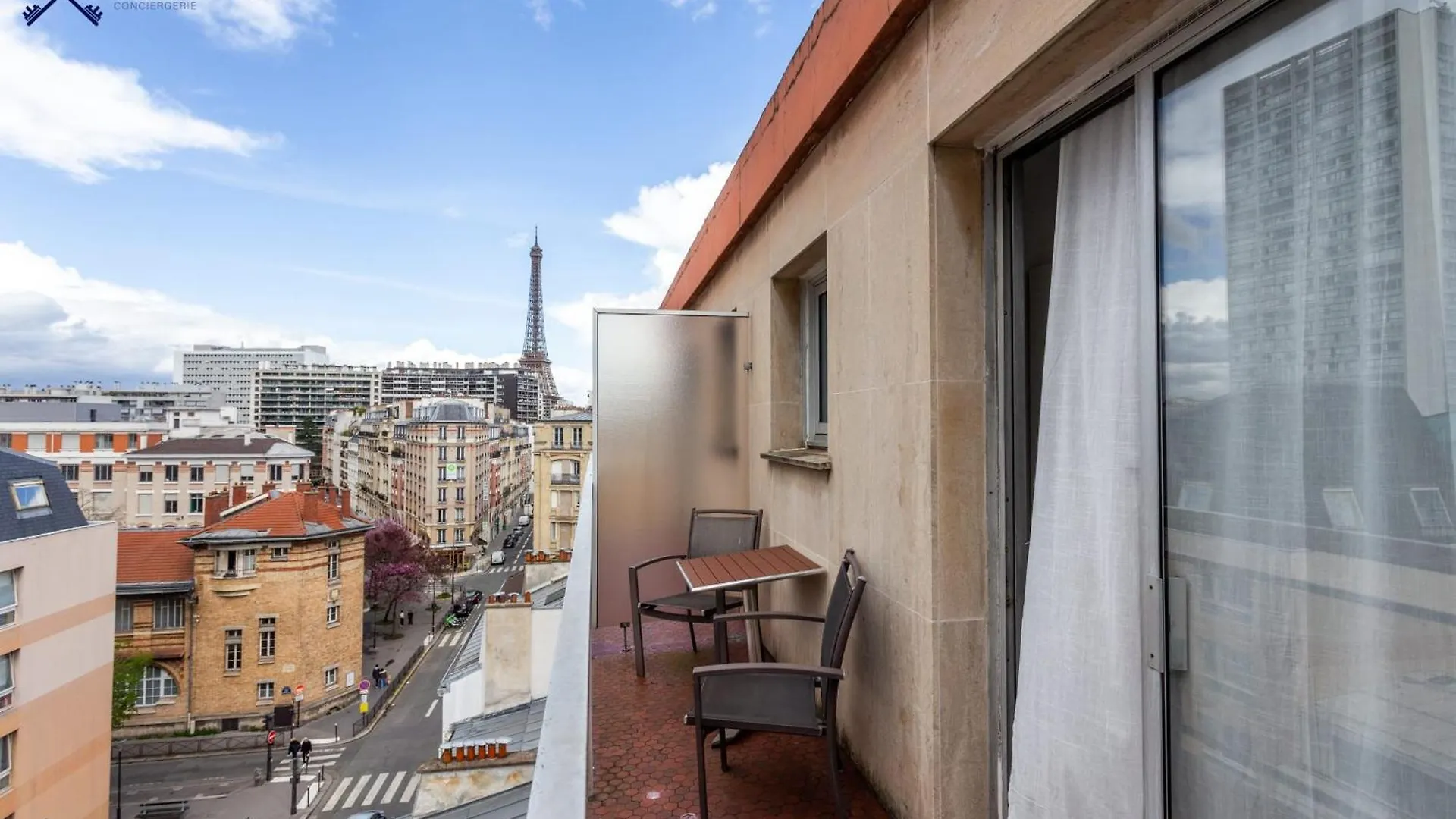 Apartement 702 - Eiffel Tower Paris 0*,  France
